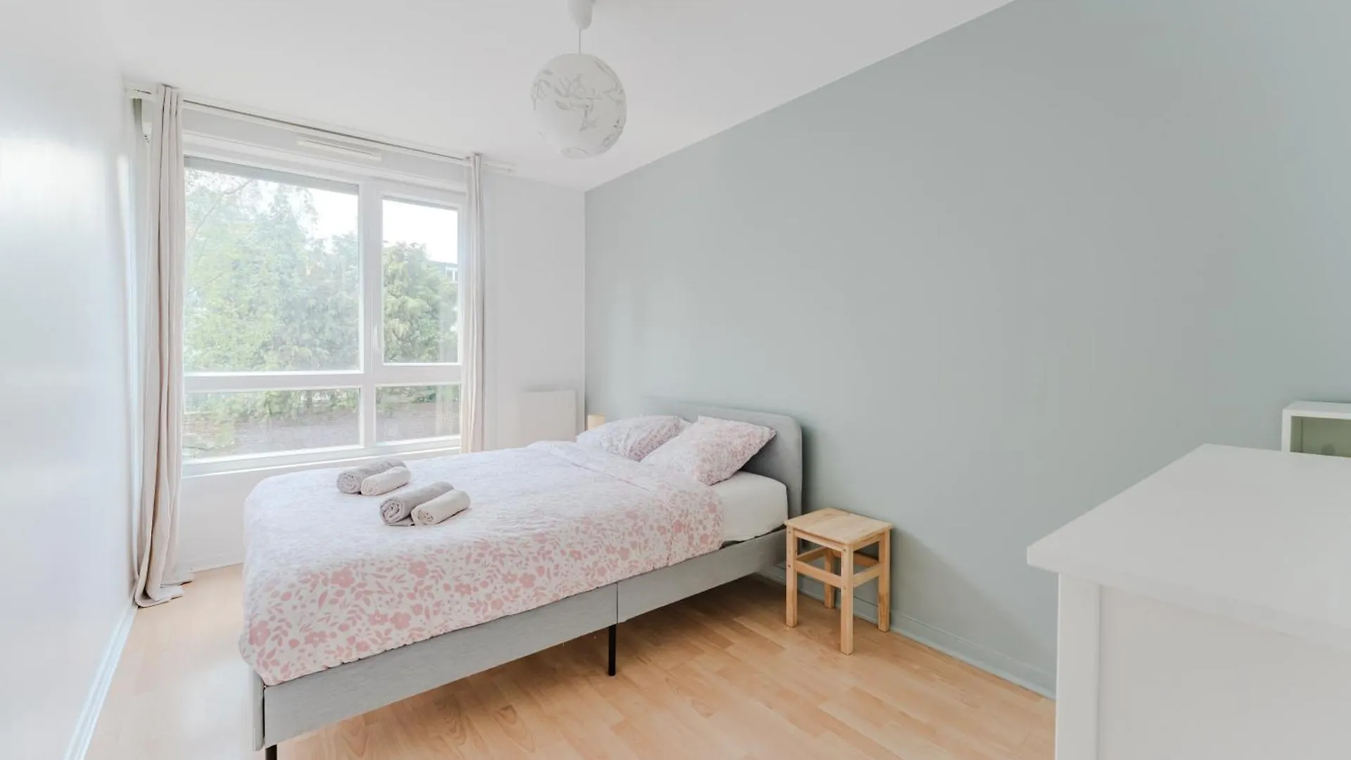 릴 Magnifique 3 Pieces Avec Parking Prive Et Balcon 아파트