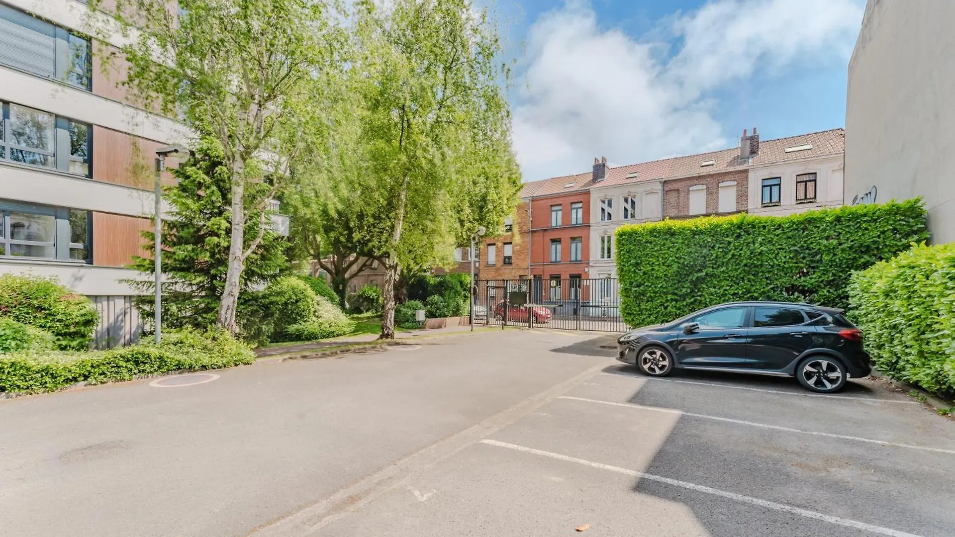 Apartmán Magnifique 3 Pieces Avec Parking Prive Et Balcon Lille 0*,  Francie